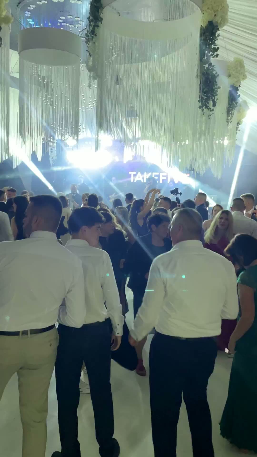 Take Five live pe scenă