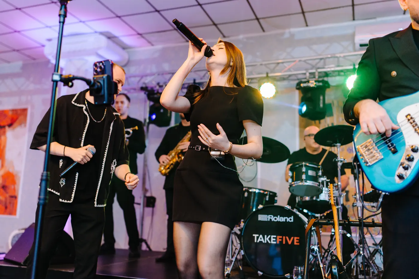 Producție Take Five — scenă, lumini, show