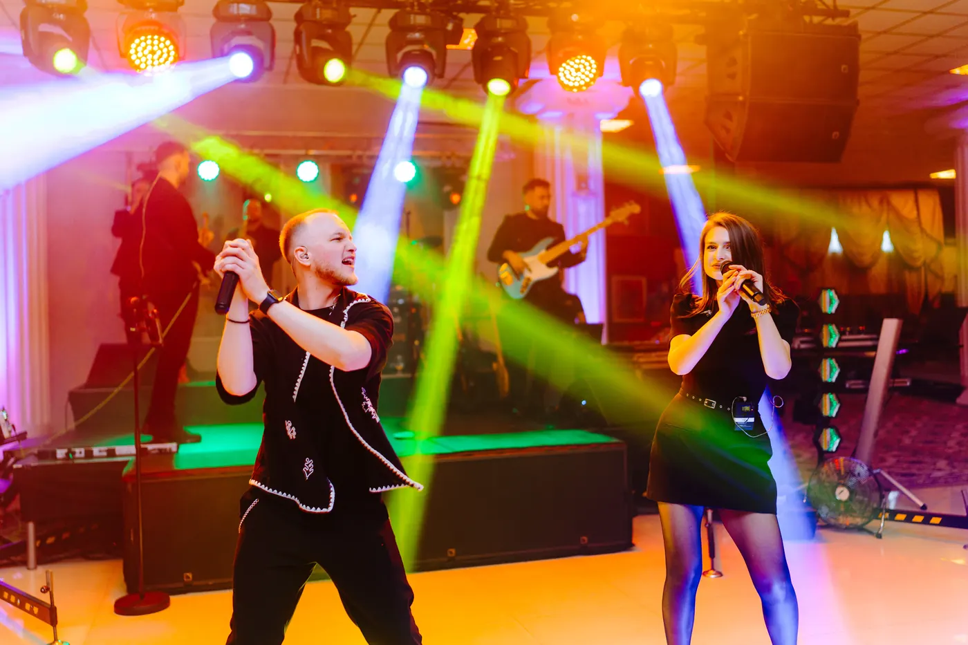 Producție Take Five — scenă, lumini, show