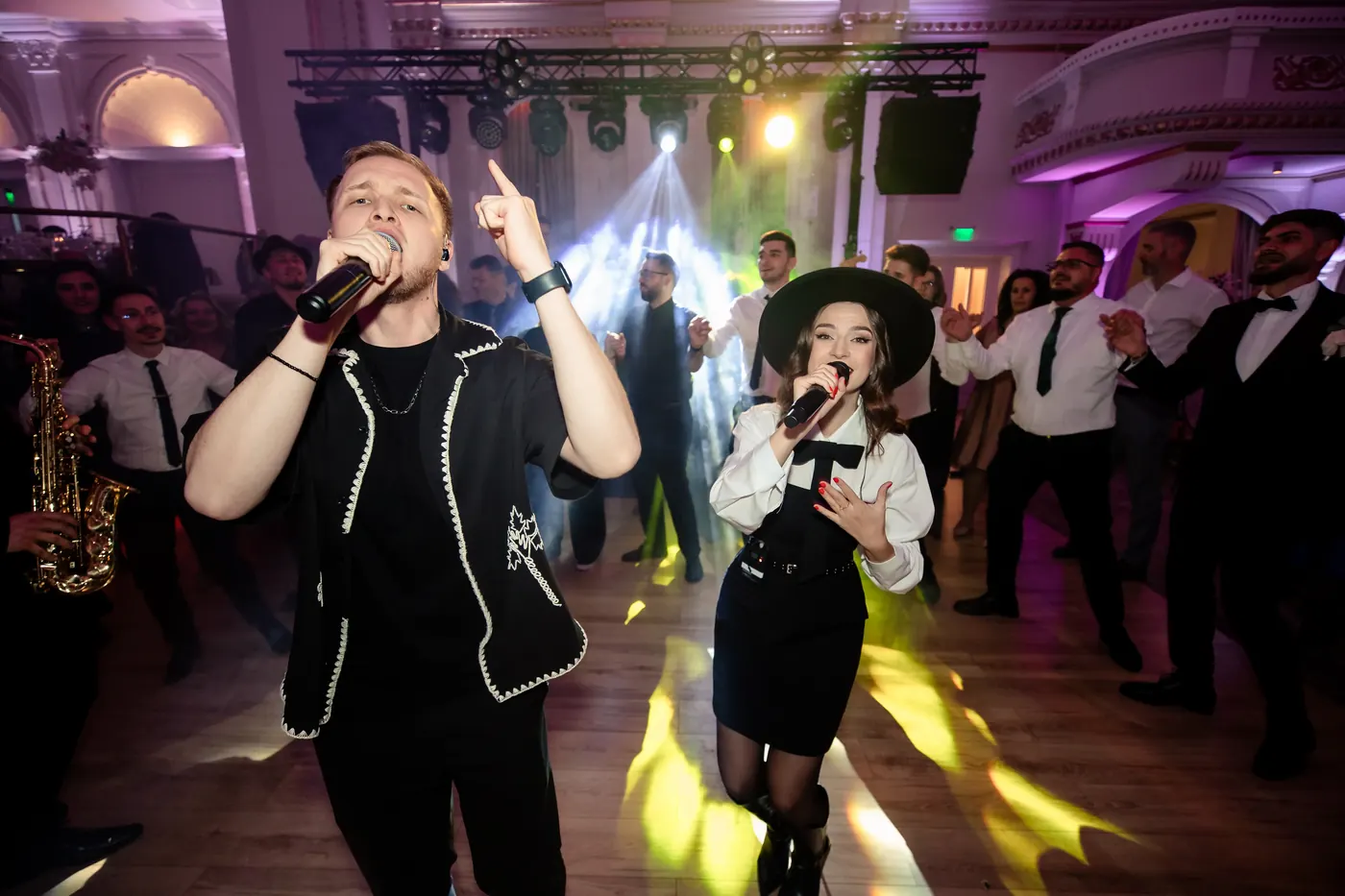 Producție Take Five — scenă, lumini, show